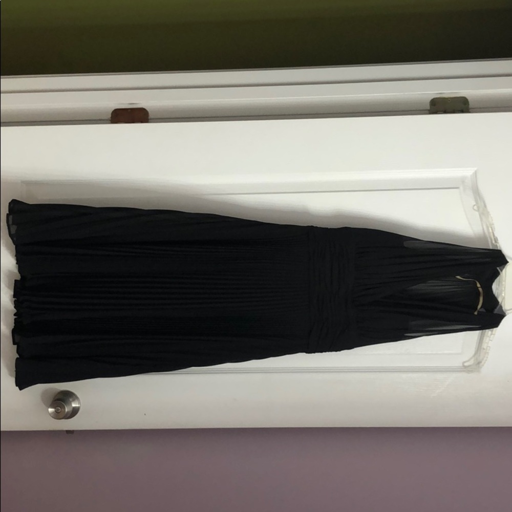 Evan Picone black midi dress